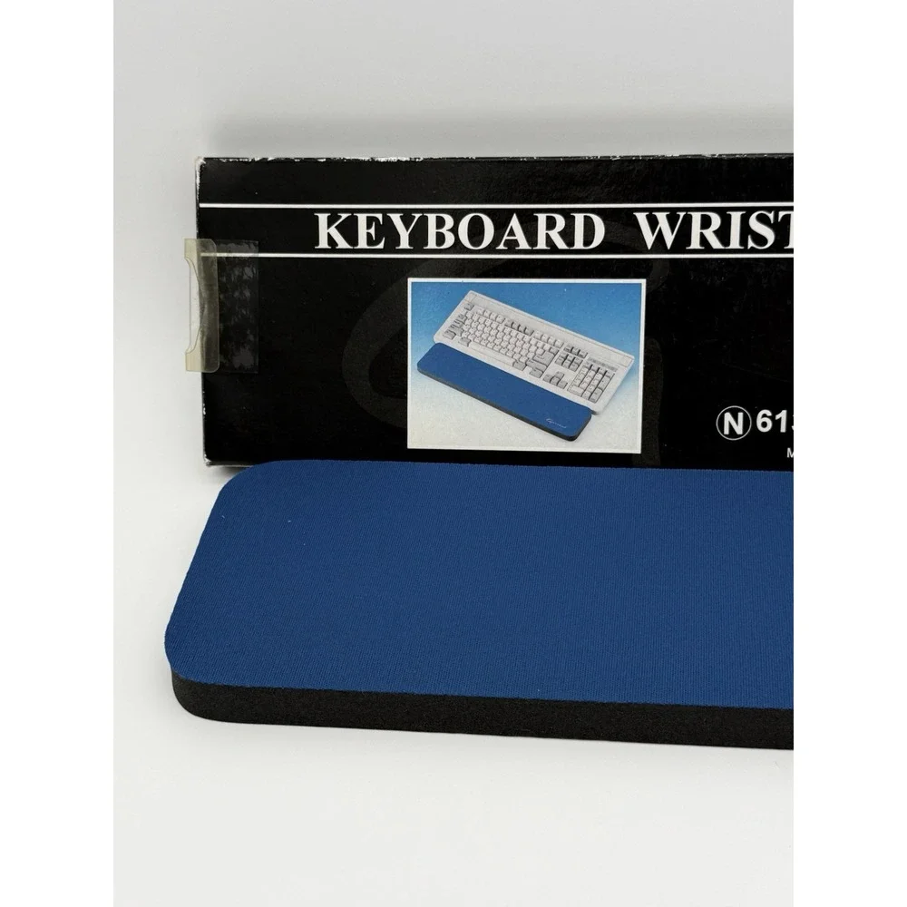 Garrard 6134GAR Keyboard Wristrest Pad Blue Foam Wrist Rest w/ Box Made Taiwan